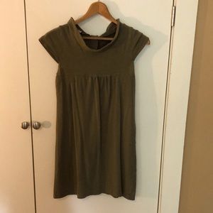 Cute Isle XS capped sleeve dress.